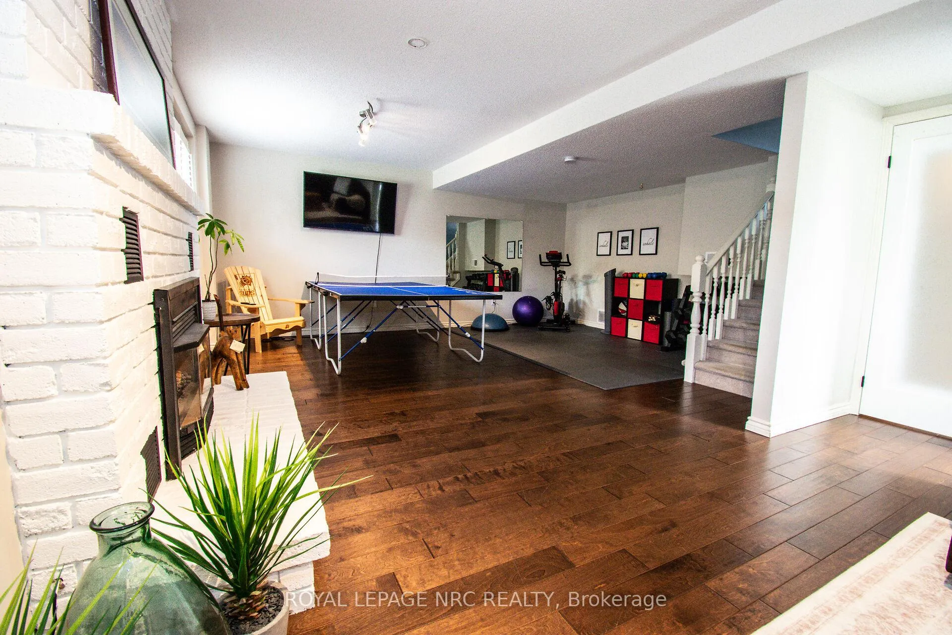 Photo 31 of 30 Elderwood Drive, St. Catharines, Grapeview — HOMEH