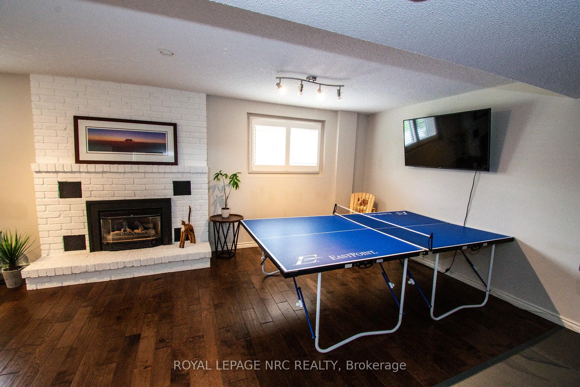Photo 32 of 30 Elderwood Drive, St. Catharines, Grapeview — HOMEH