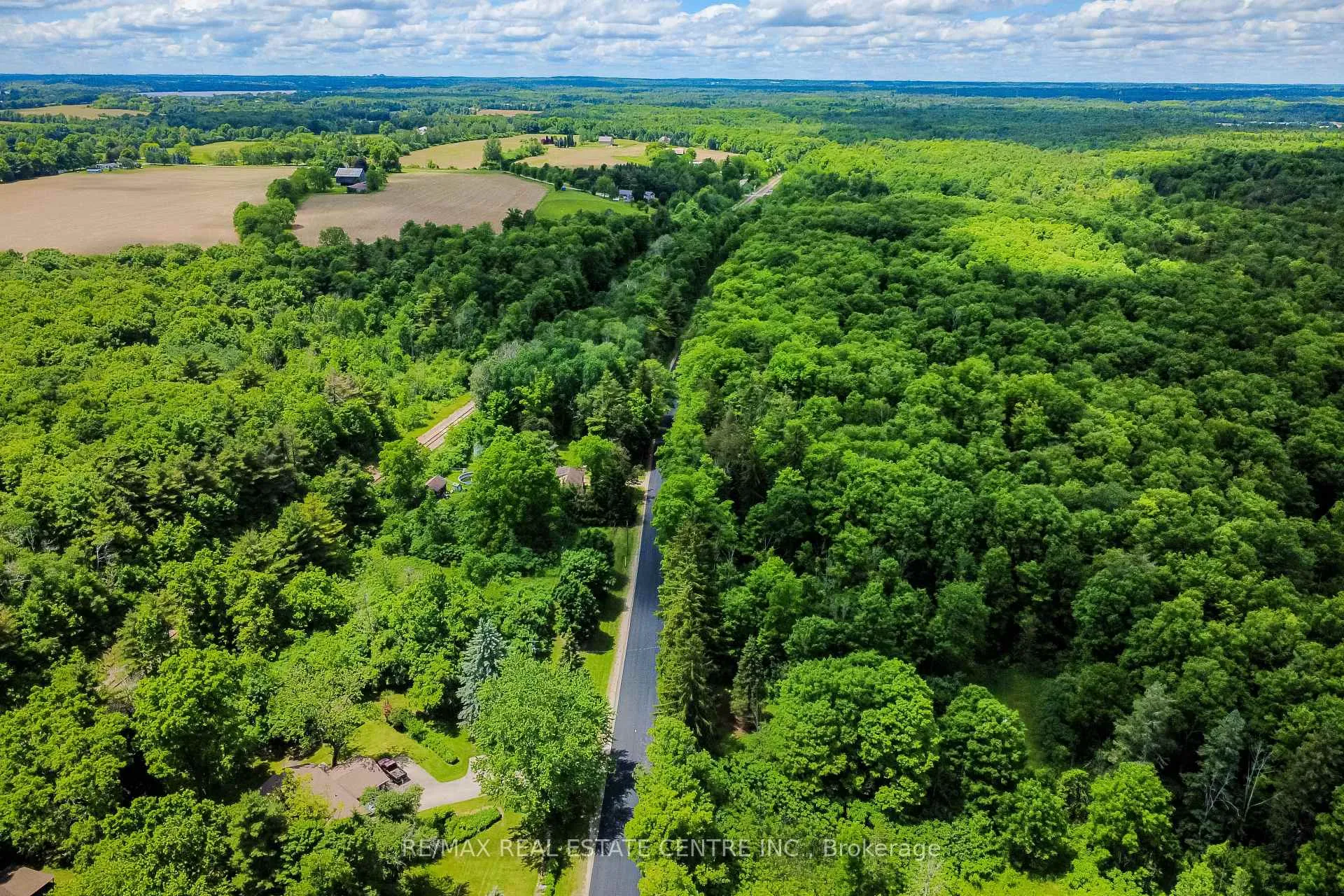 Photo 1 of 8327 First Line, Milton, Campbellville — HOMEH