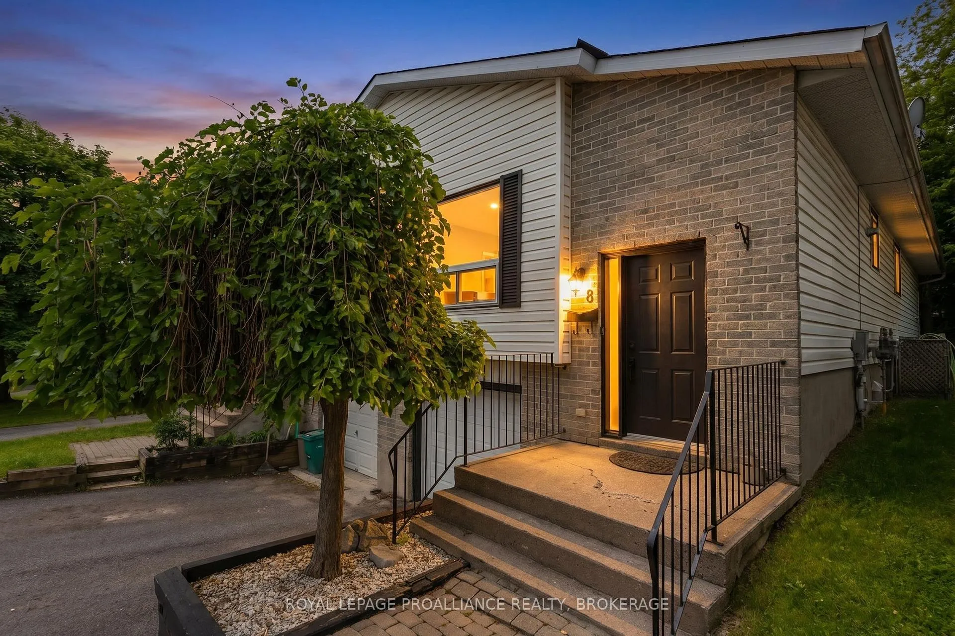 Front of 8 Trillium Court