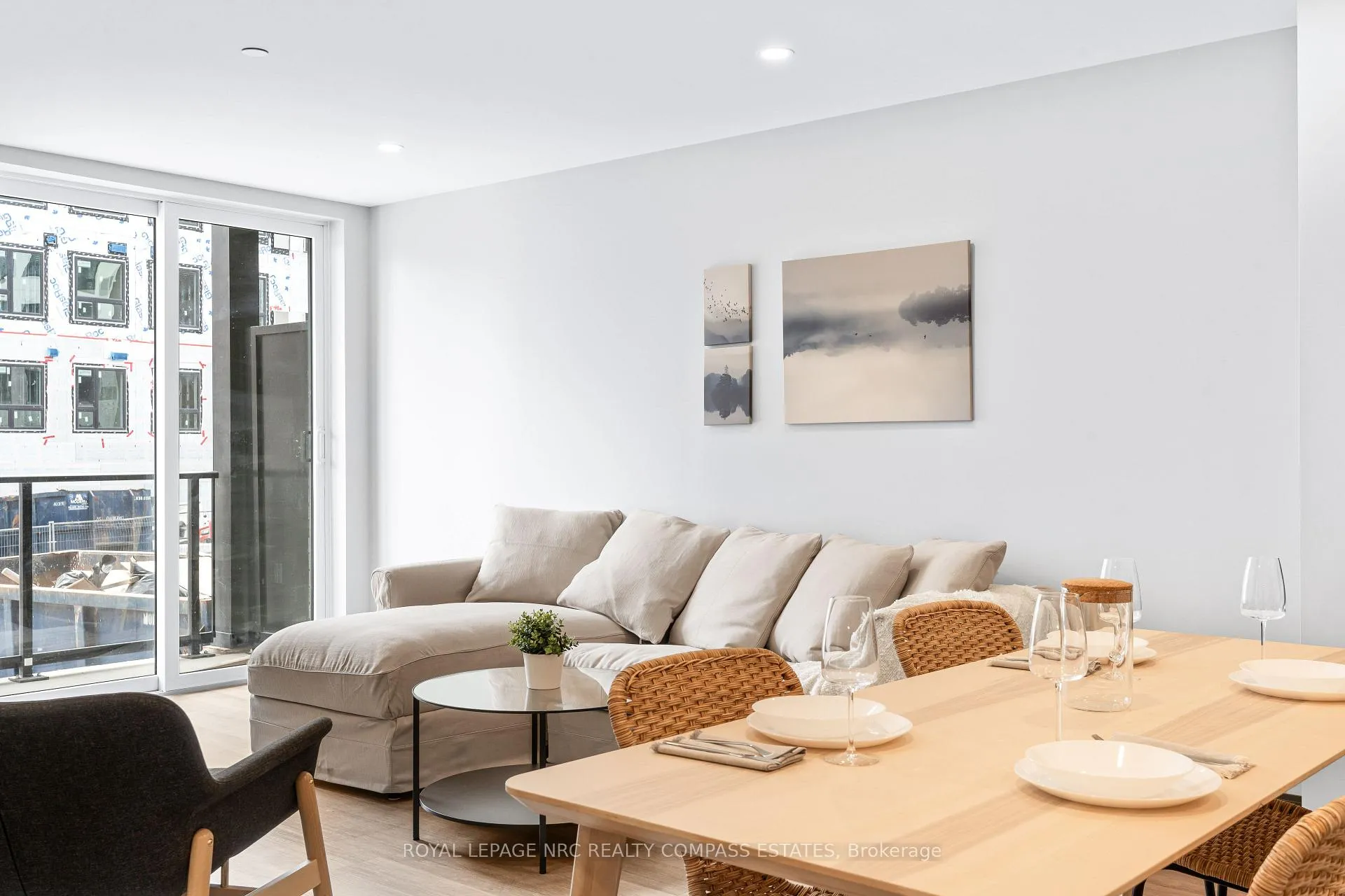 Photo of Unit 200, 699 Niagara Street