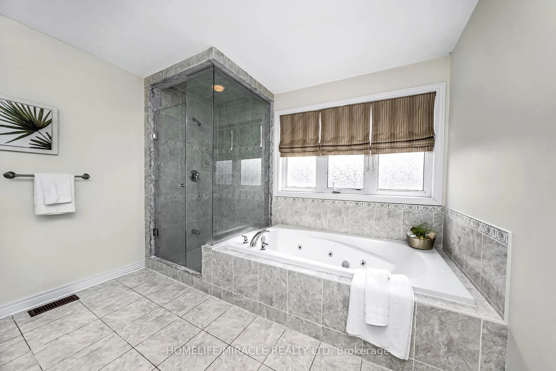 Photo 19 of 6 Currant Road, Brampton, Bram East — HOMEH