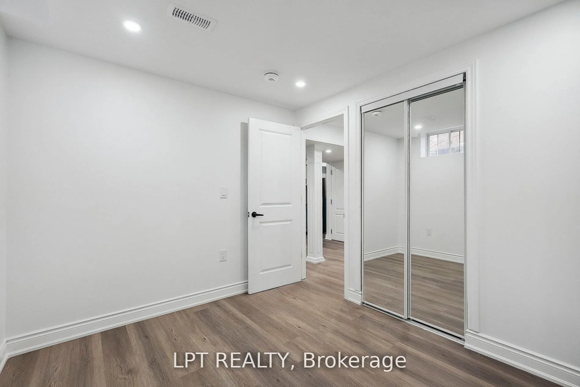 Photo 7 of Unit Lower, 140 Springvalley Crescent, Hamilton, Gourley — HOMEH