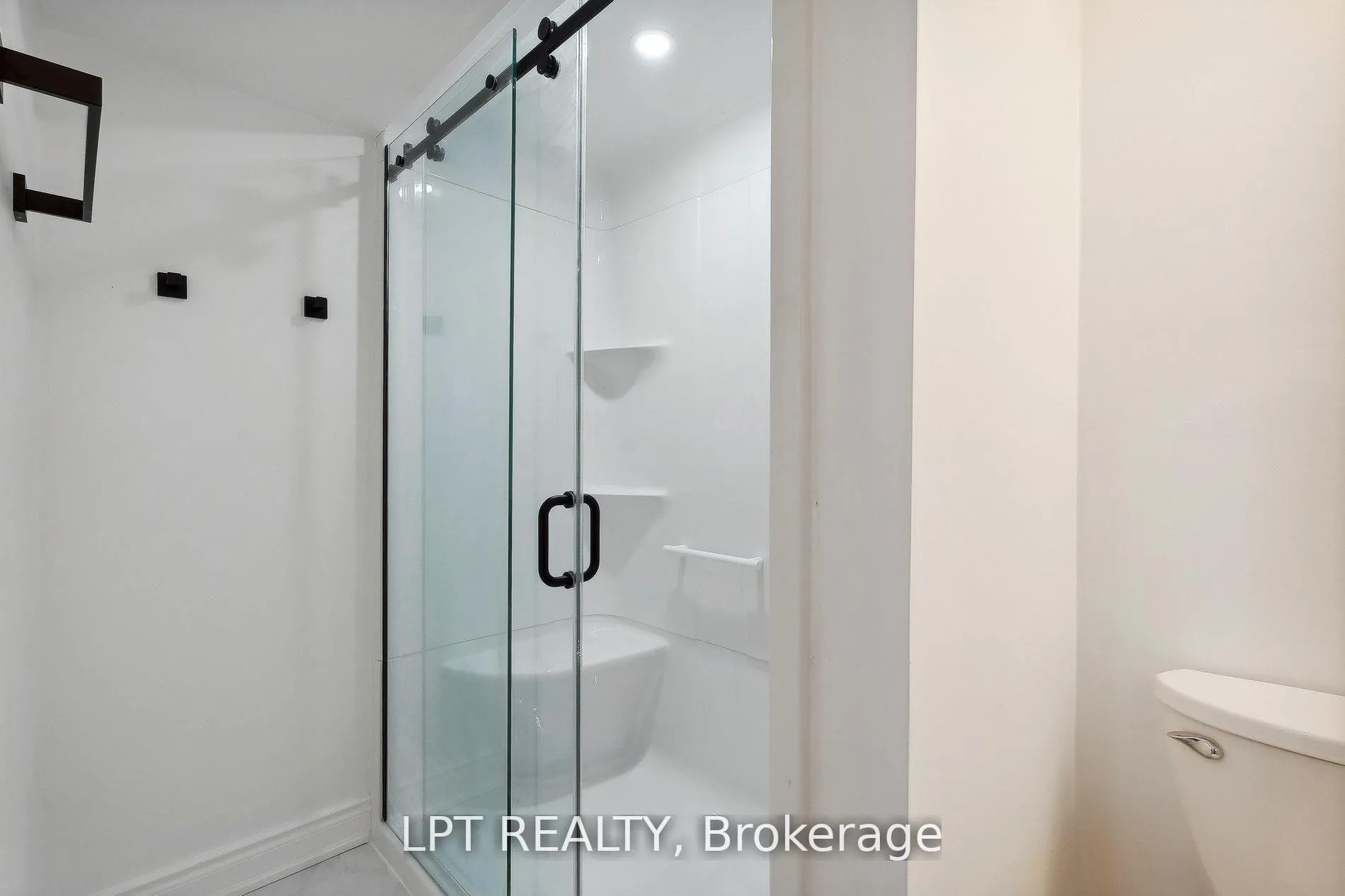 Photo 11 of Unit Lower, 140 Springvalley Crescent, Hamilton, Gourley — HOMEH