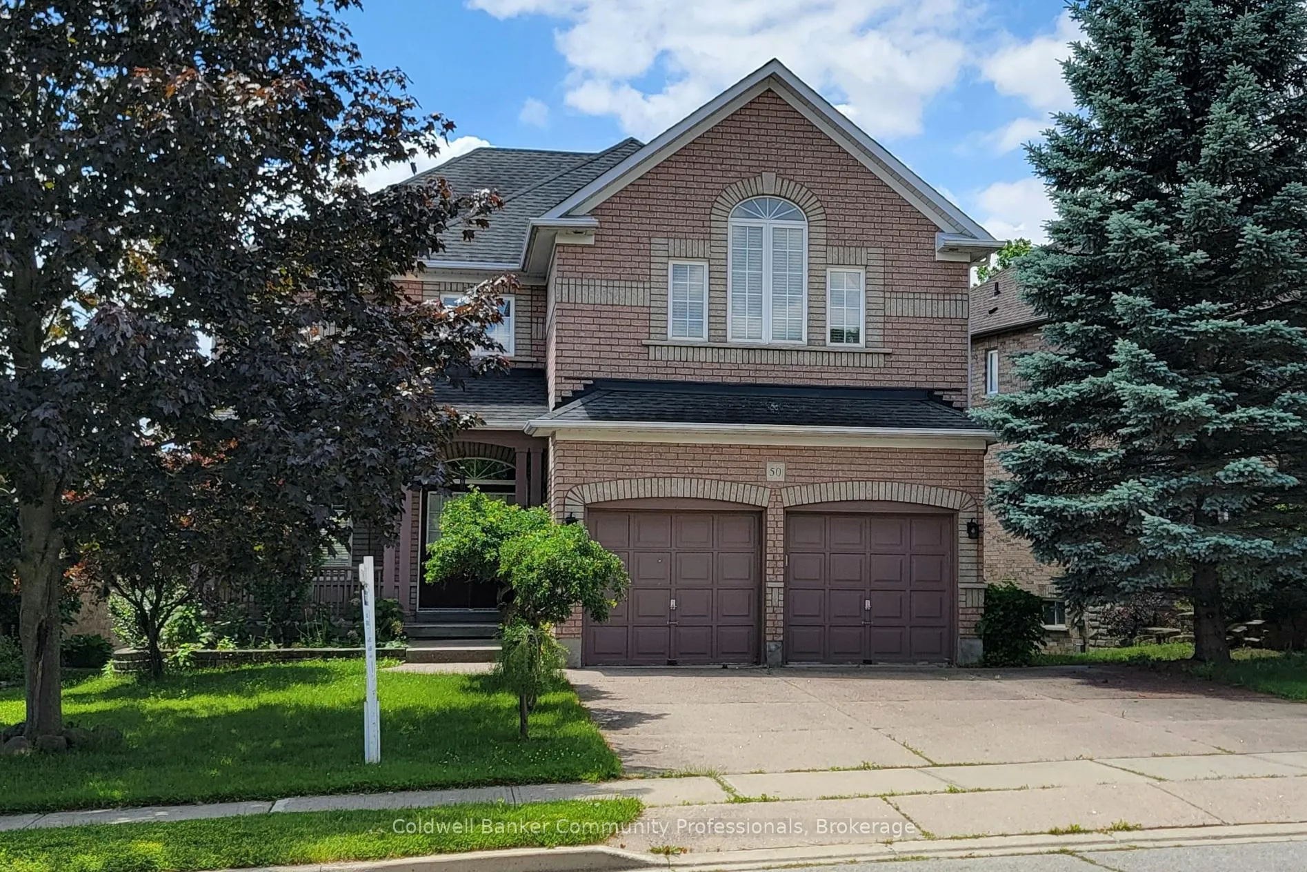 Photo 2 of 50 Winegarden Trail, Hamilton, Dundas — HOMEH