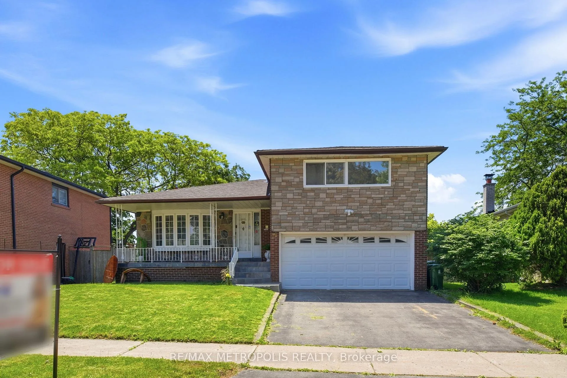 Front of 31 Langevin Crescent