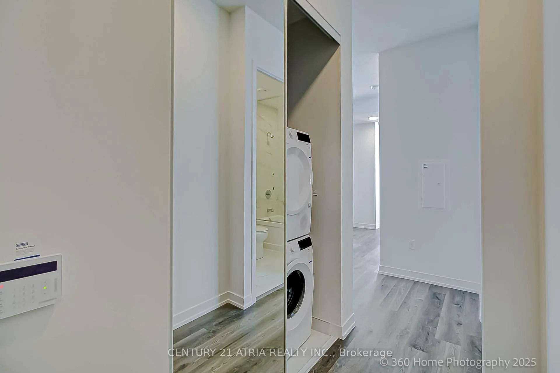 Photo 24 of Unit 2115, 195 Commerce Street, Vaughan, Vaughan Corporate Centre — HOMEH