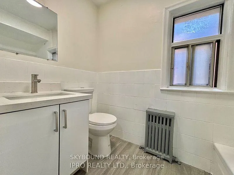 Photo 7 of Unit 2B, 527 Queen Street W, Toronto, Waterfront Communities — HOMEH