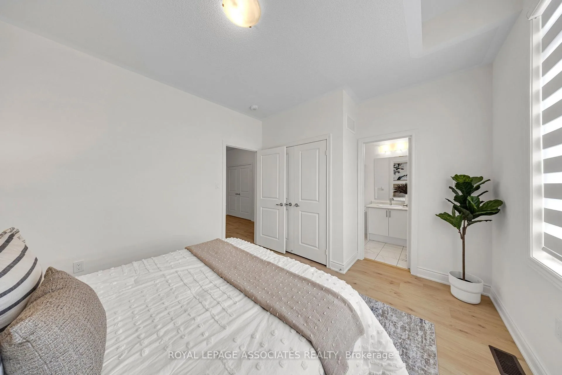 Photo 25 of 2215 Beckman Crescent, Oshawa, Kedron — HOMEH