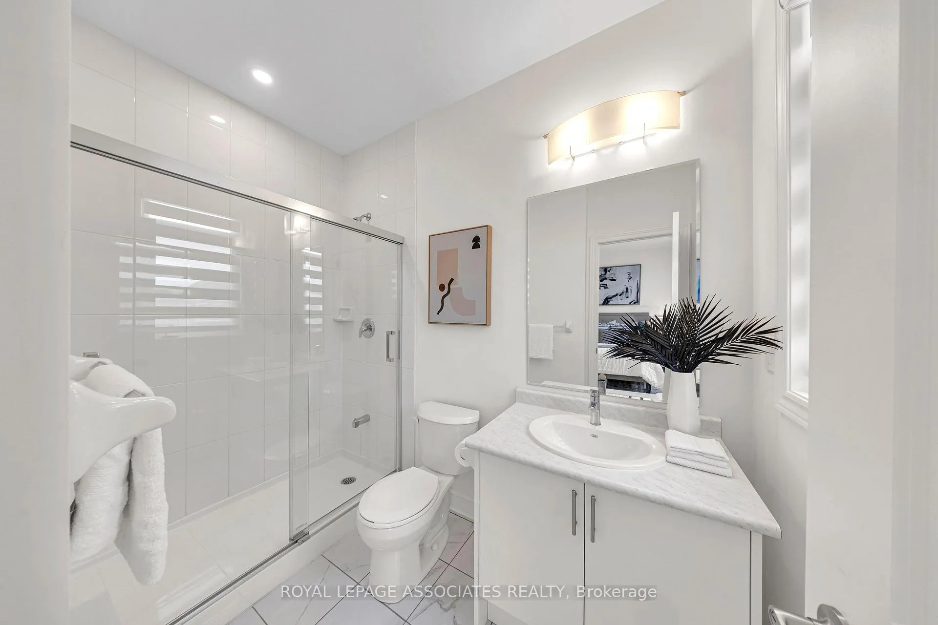 Photo 26 of 2215 Beckman Crescent, Oshawa, Kedron — HOMEH