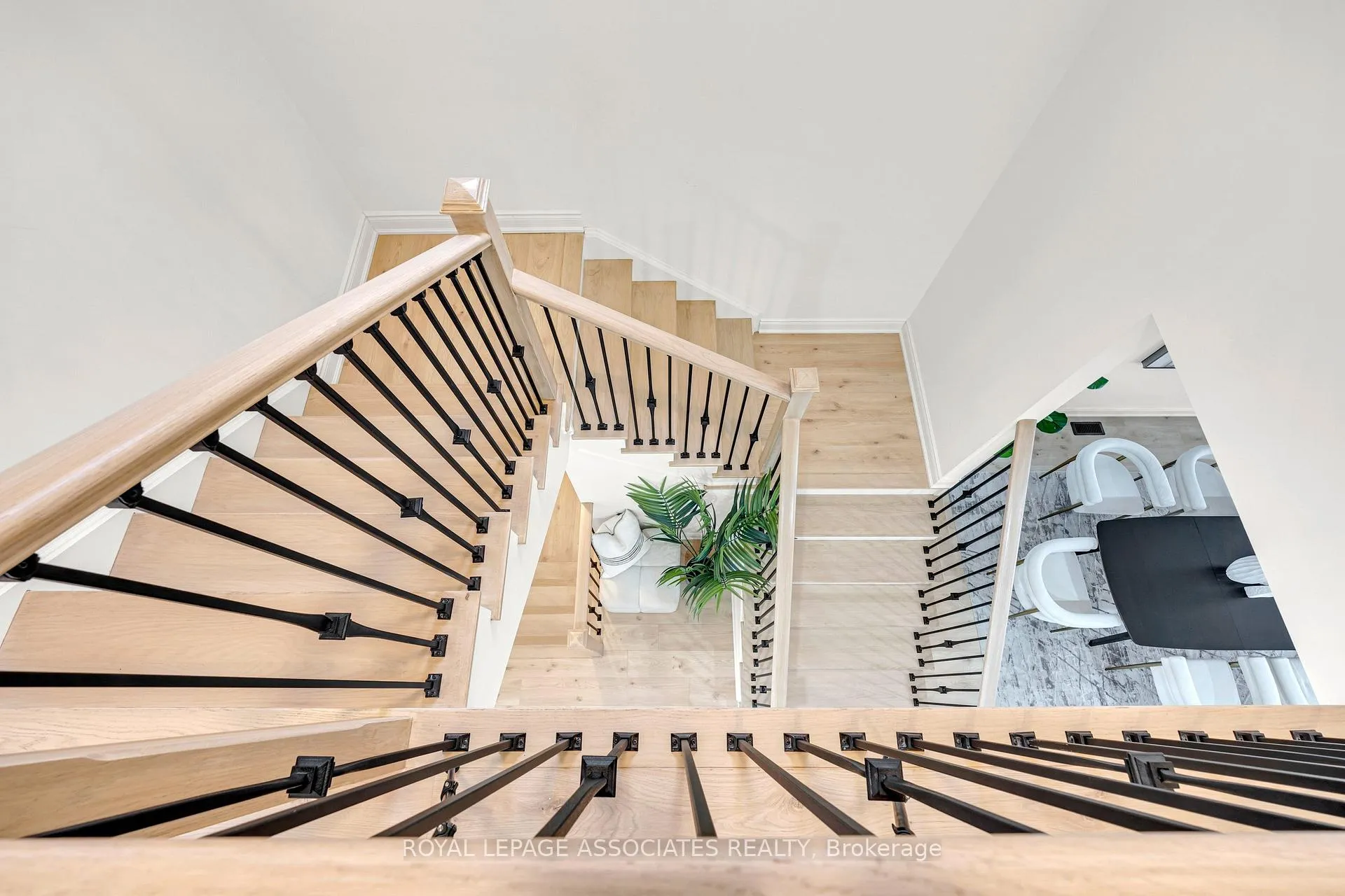 Photo 40 of 2215 Beckman Crescent, Oshawa, Kedron — HOMEH
