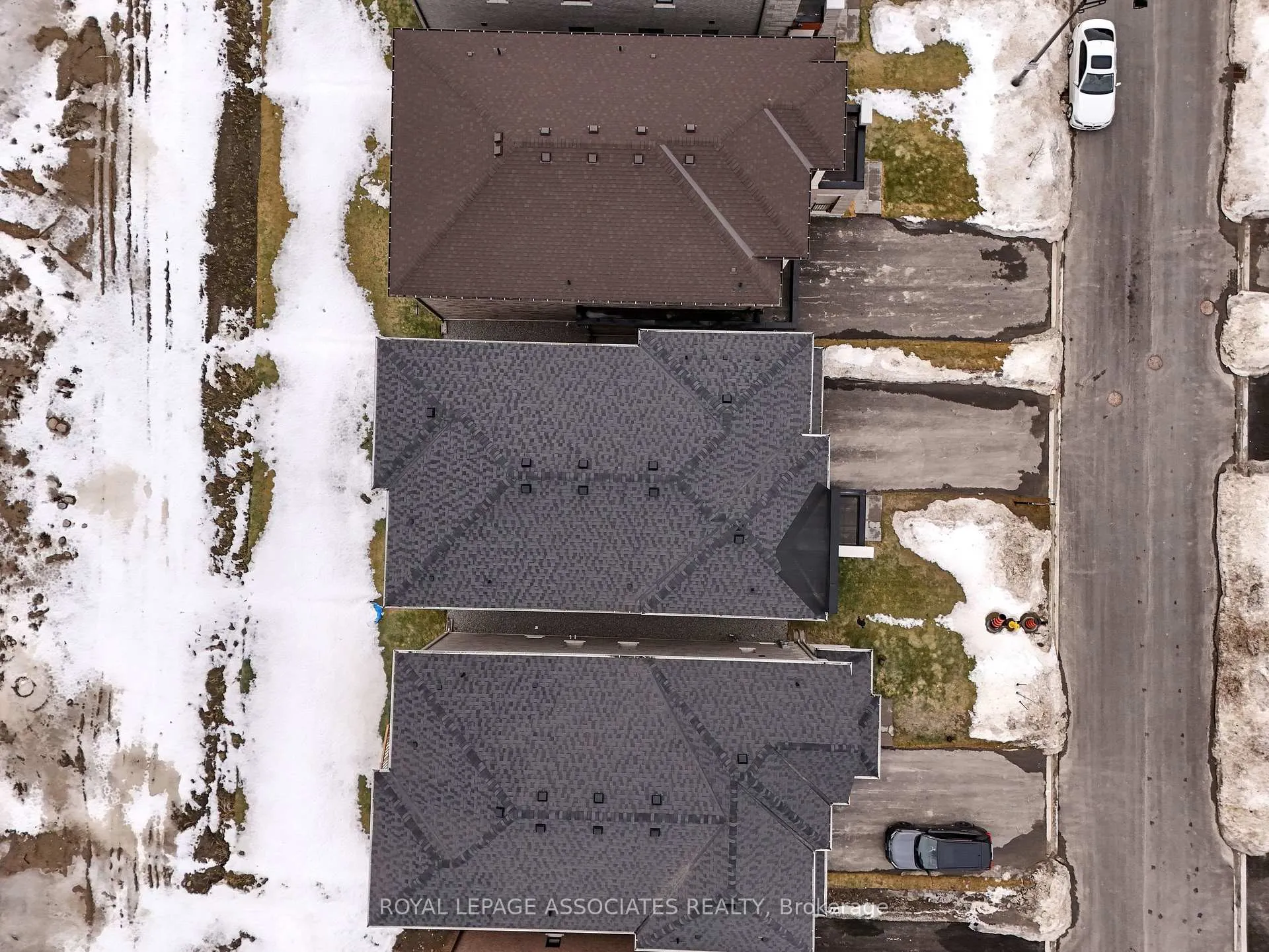 Photo 44 of 2215 Beckman Crescent, Oshawa, Kedron — HOMEH