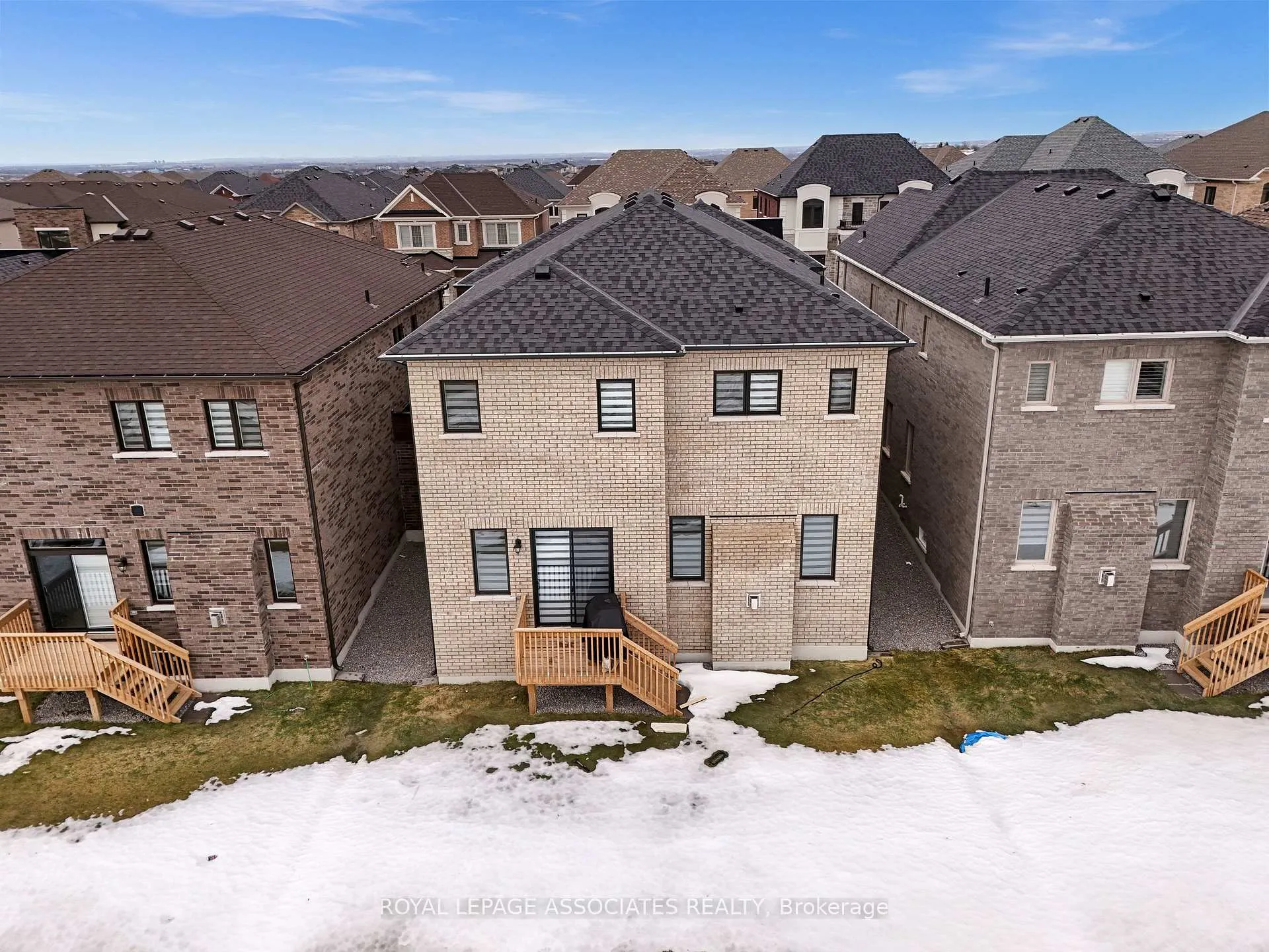 Photo 46 of 2215 Beckman Crescent, Oshawa, Kedron — HOMEH