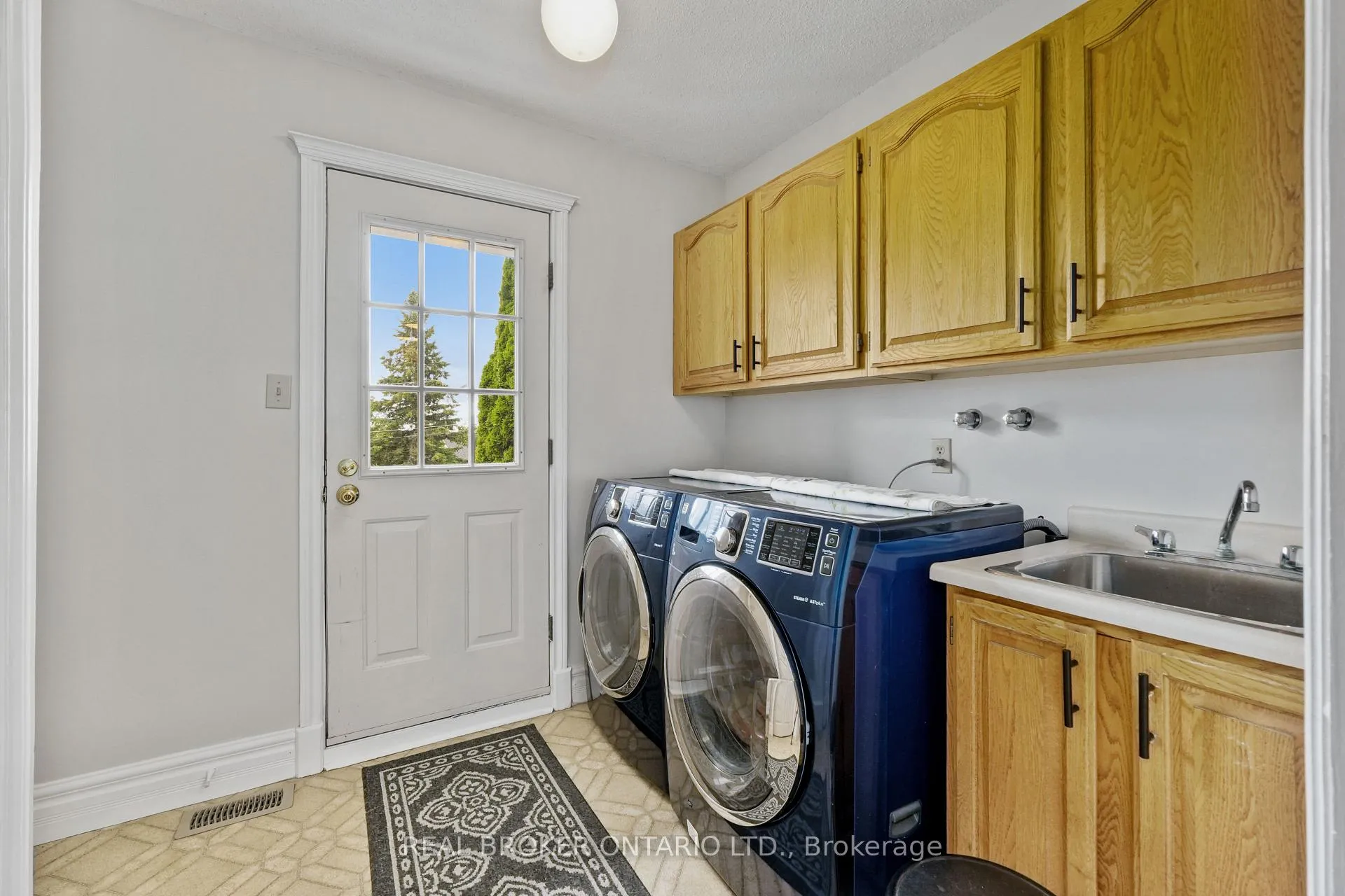 Photo 25 of 462 Franklin Drive, Selwyn — HOMEH