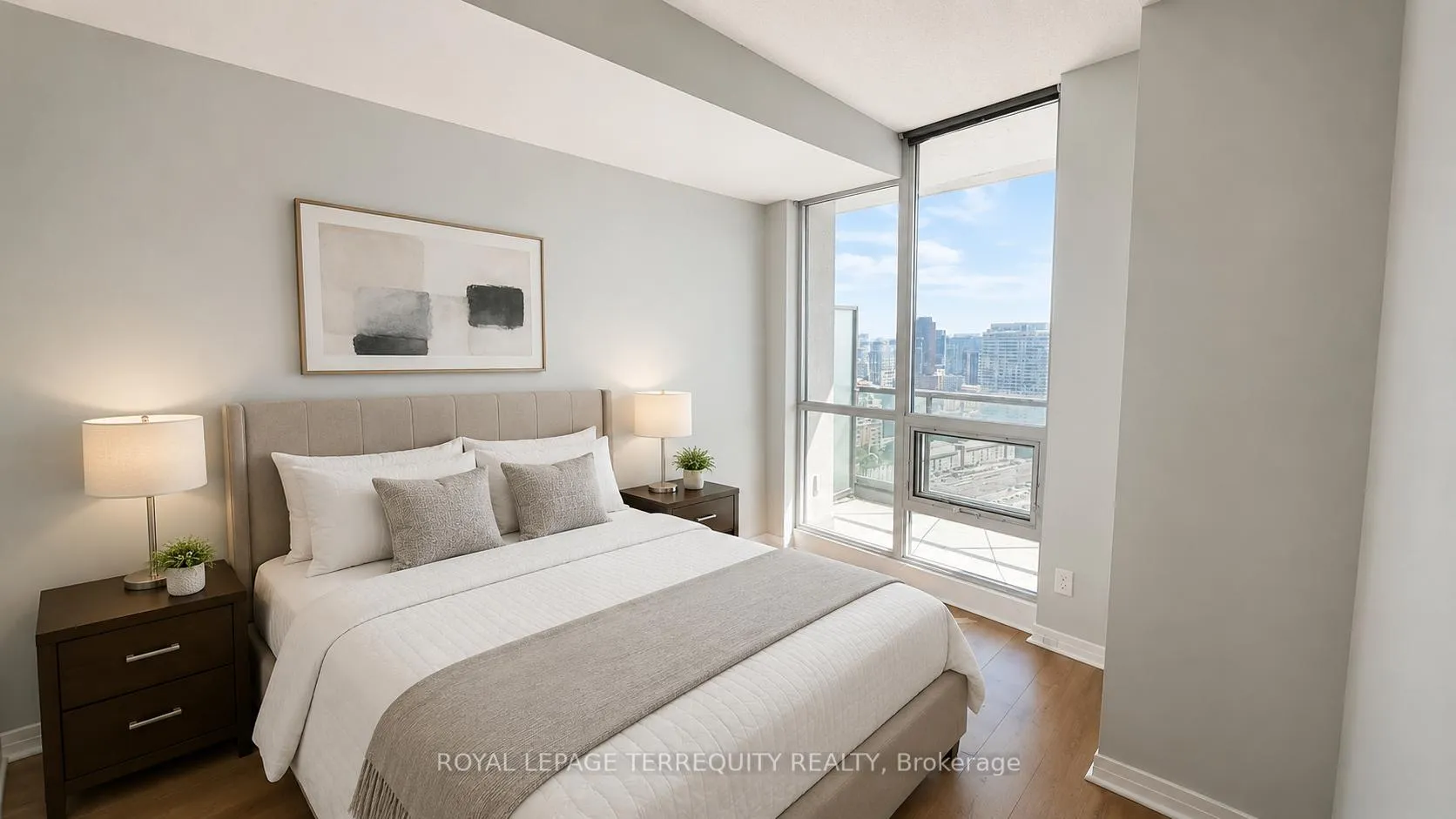 Photo 4 of Unit 3408, 16 Yonge Street, Toronto, Waterfront Communities — HOMEH