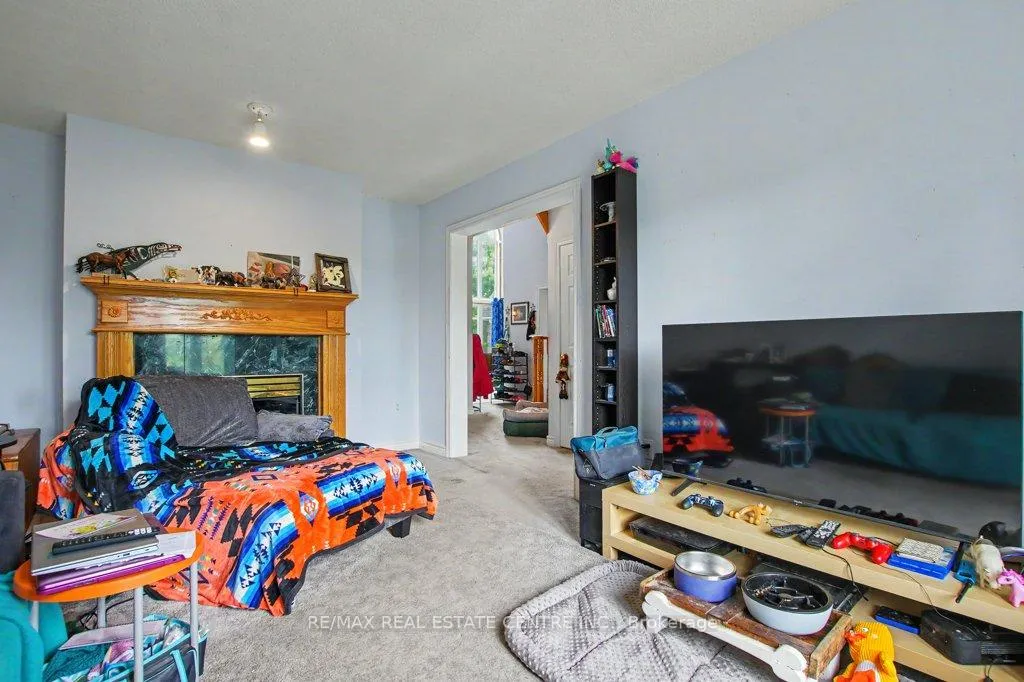 Photo 16 of 2100 Kevin Crescent, Burlington, Headon — HOMEH