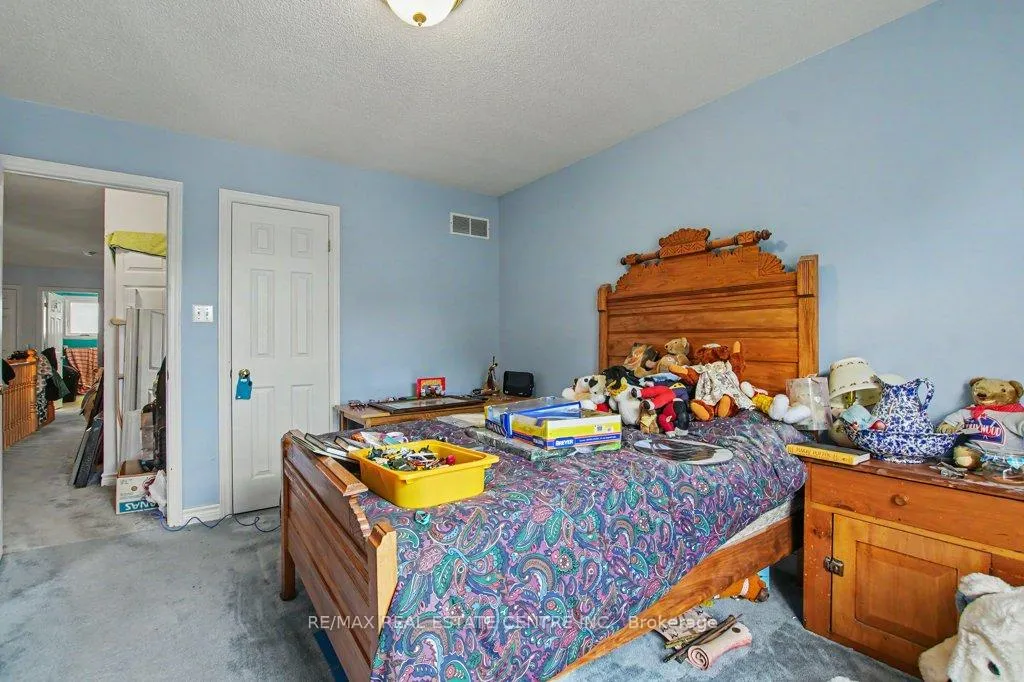 Photo 20 of 2100 Kevin Crescent, Burlington, Headon — HOMEH