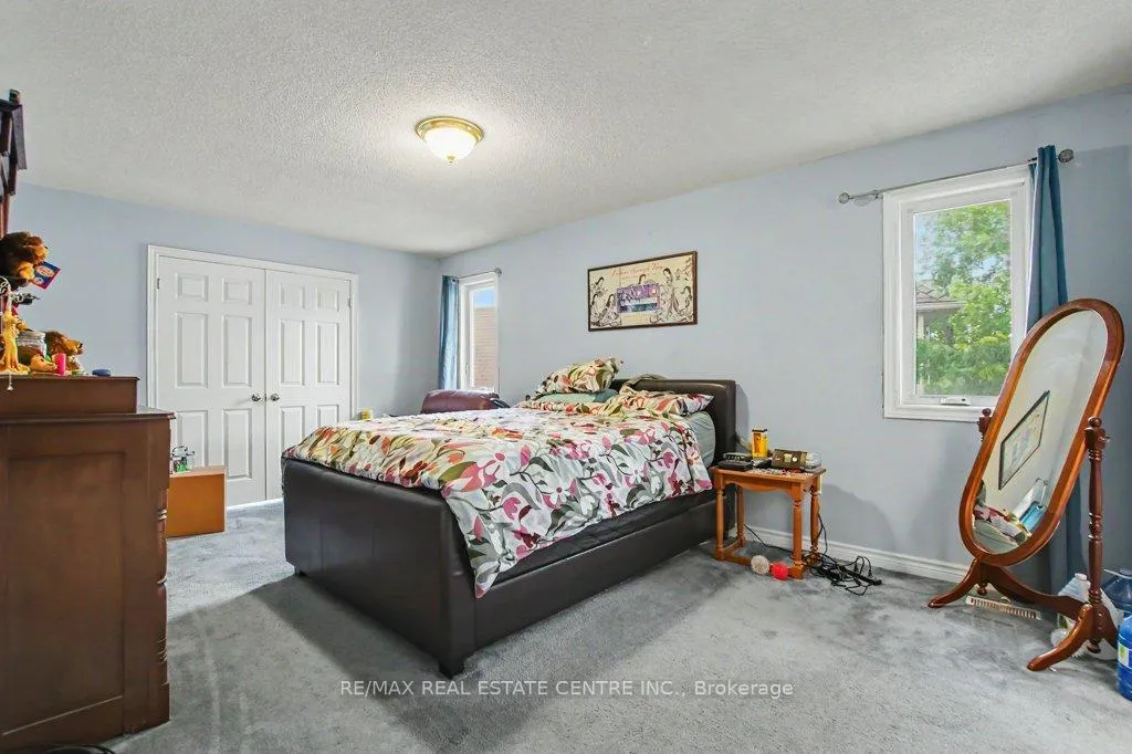 Photo 25 of 2100 Kevin Crescent, Burlington, Headon — HOMEH