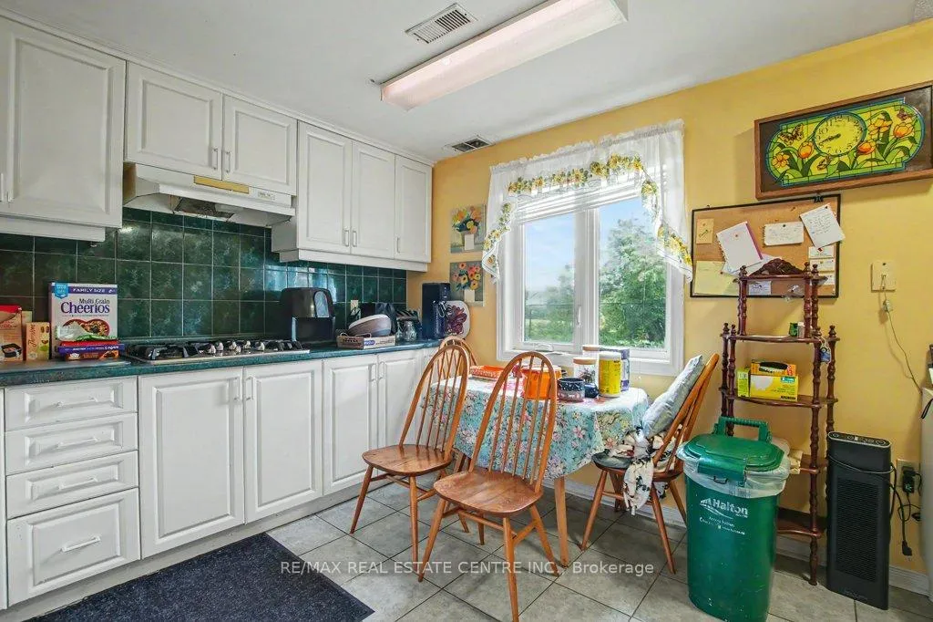 Photo 32 of 2100 Kevin Crescent, Burlington, Headon — HOMEH