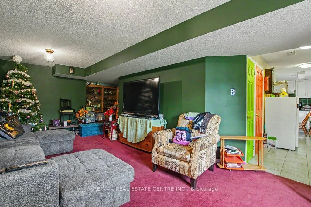 Photo 36 of 2100 Kevin Crescent, Burlington, Headon — HOMEH