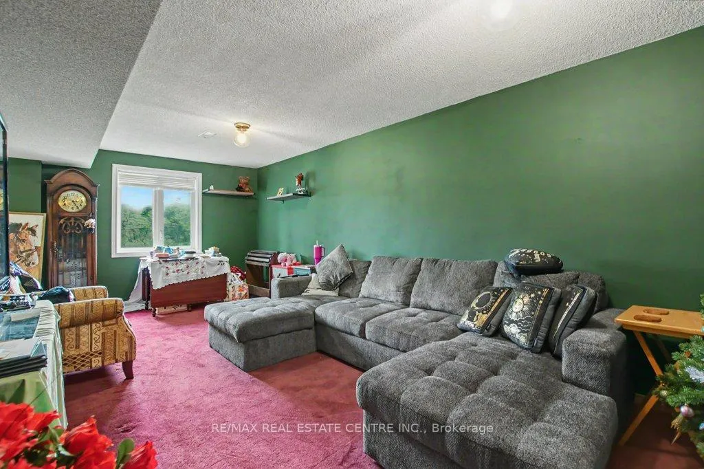 Photo 37 of 2100 Kevin Crescent, Burlington, Headon — HOMEH