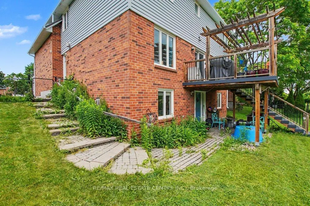 Photo 39 of 2100 Kevin Crescent, Burlington, Headon — HOMEH