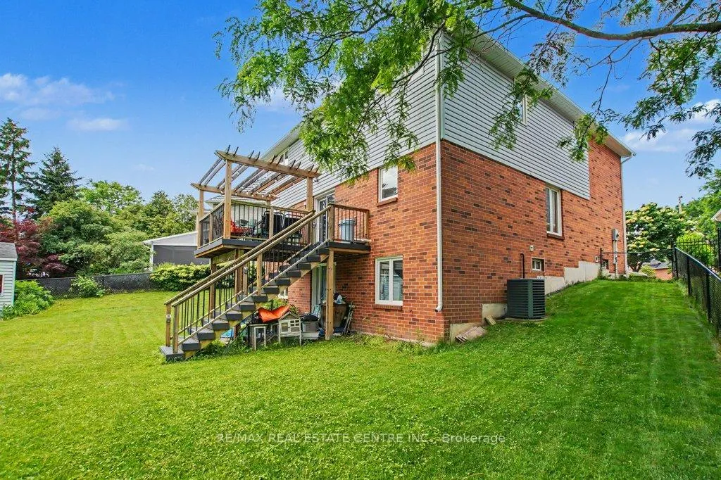 Photo 42 of 2100 Kevin Crescent, Burlington, Headon — HOMEH