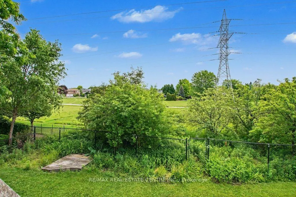 Photo 46 of 2100 Kevin Crescent, Burlington, Headon — HOMEH