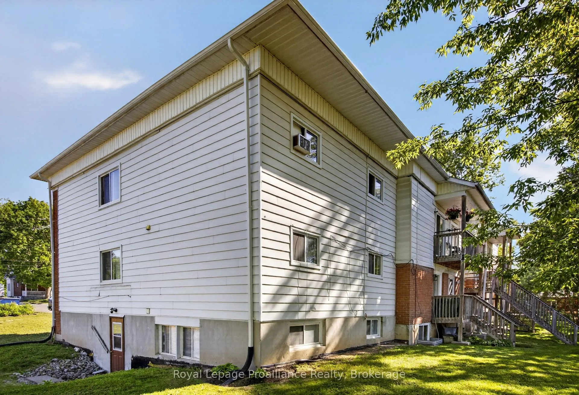 Photo 20 of Unit 1, 171 Hazlitt Street, Peterborough, Ashburnham Ward 4 — HOMEH