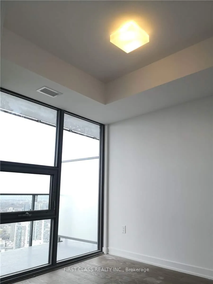 Photo 4 of Unit 4613, 11 Wellesley Street W, Toronto, Bay Street Corridor — HOMEH