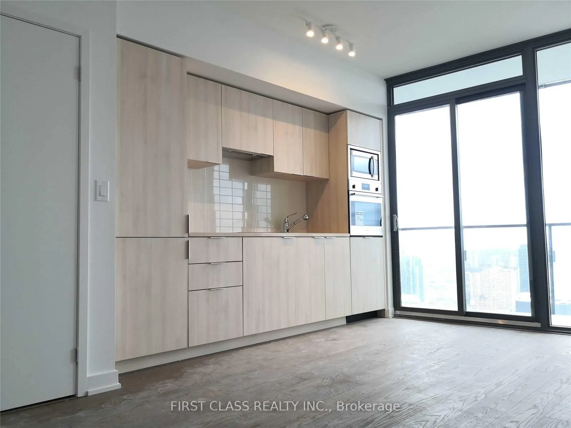 Photo 7 of Unit 4613, 11 Wellesley Street W, Toronto, Bay Street Corridor — HOMEH