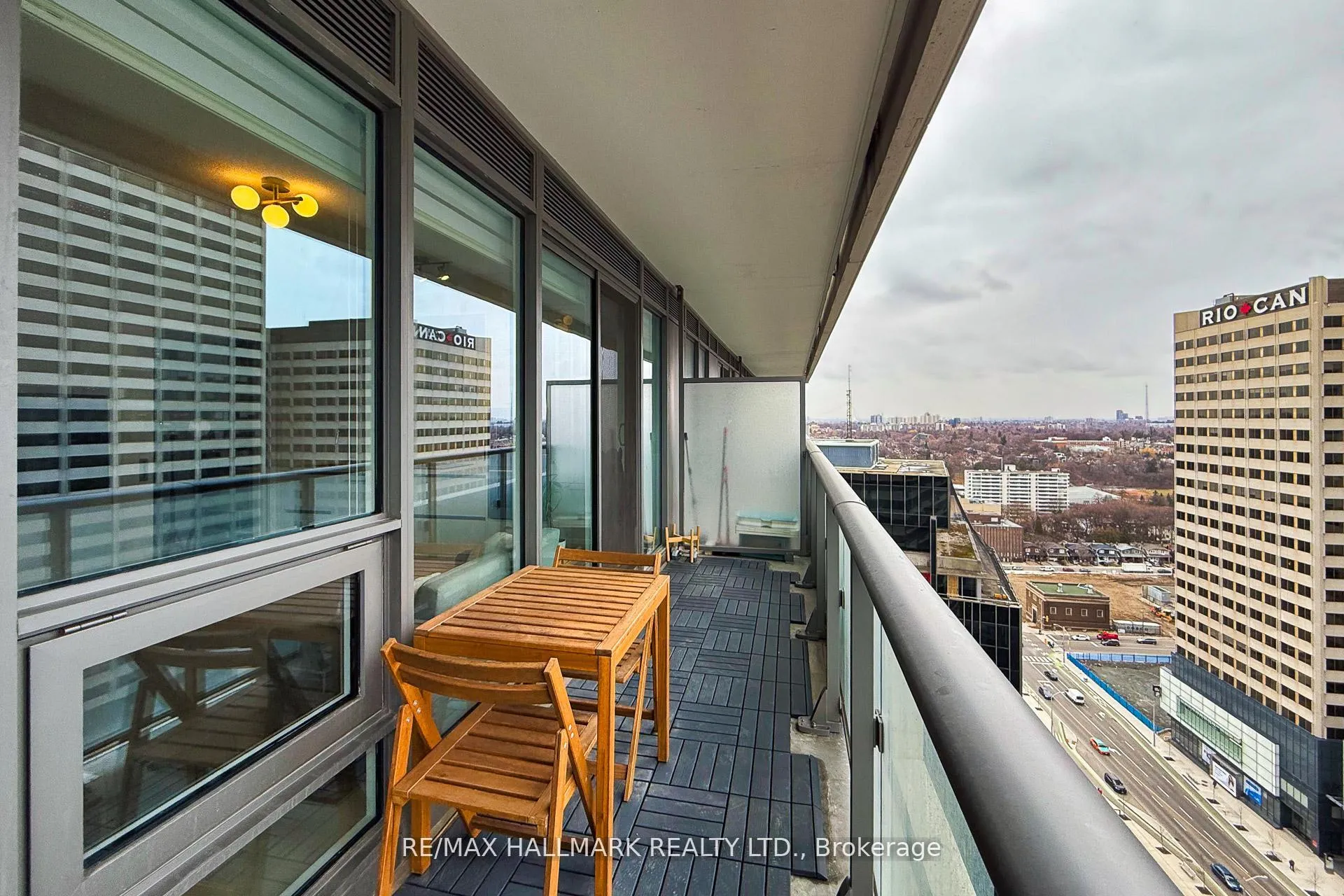Photo 11 of Unit 2211, 2221 Yonge Street, Toronto, Mount Pleasant West — HOMEH