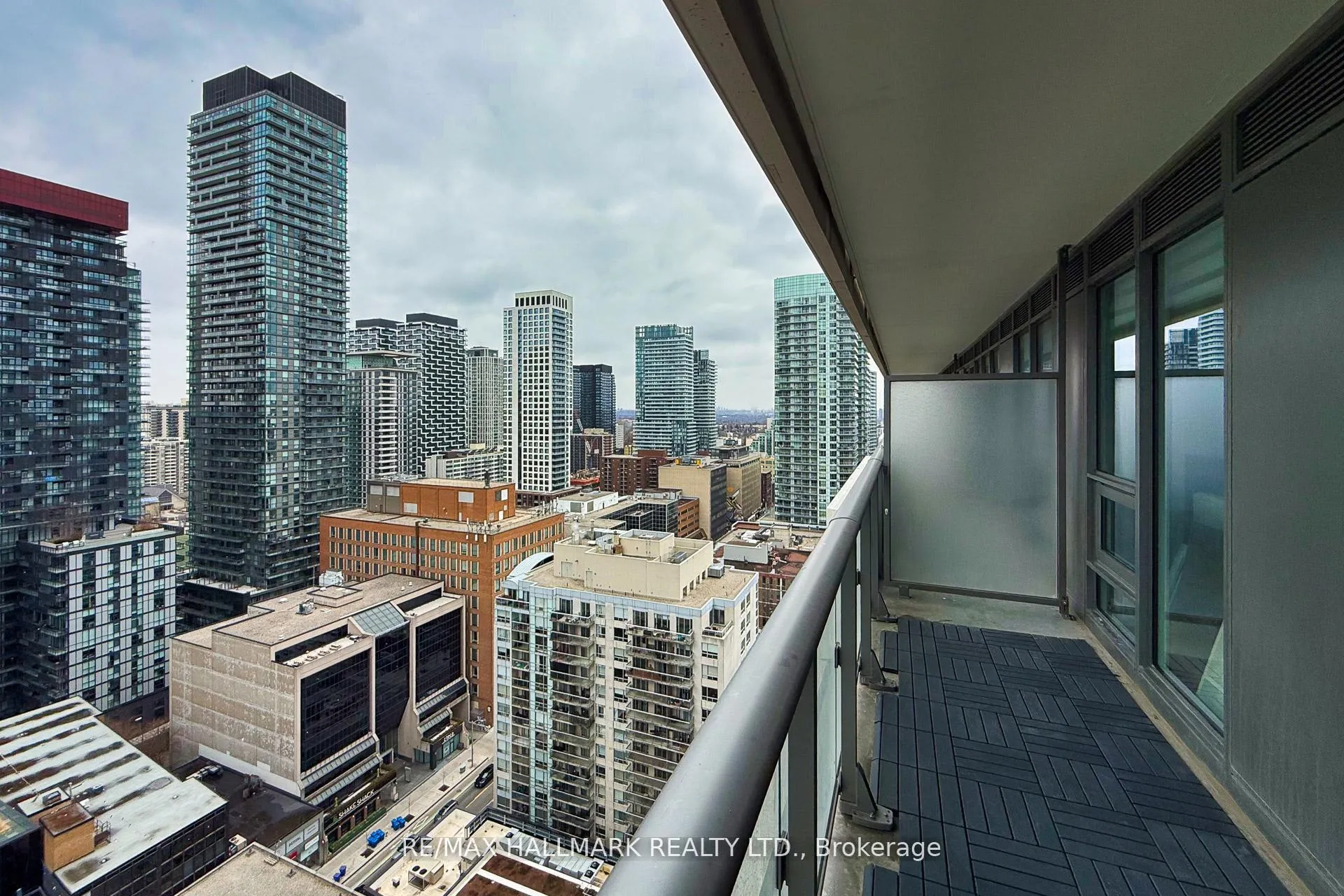Photo 12 of Unit 2211, 2221 Yonge Street, Toronto, Mount Pleasant West — HOMEH