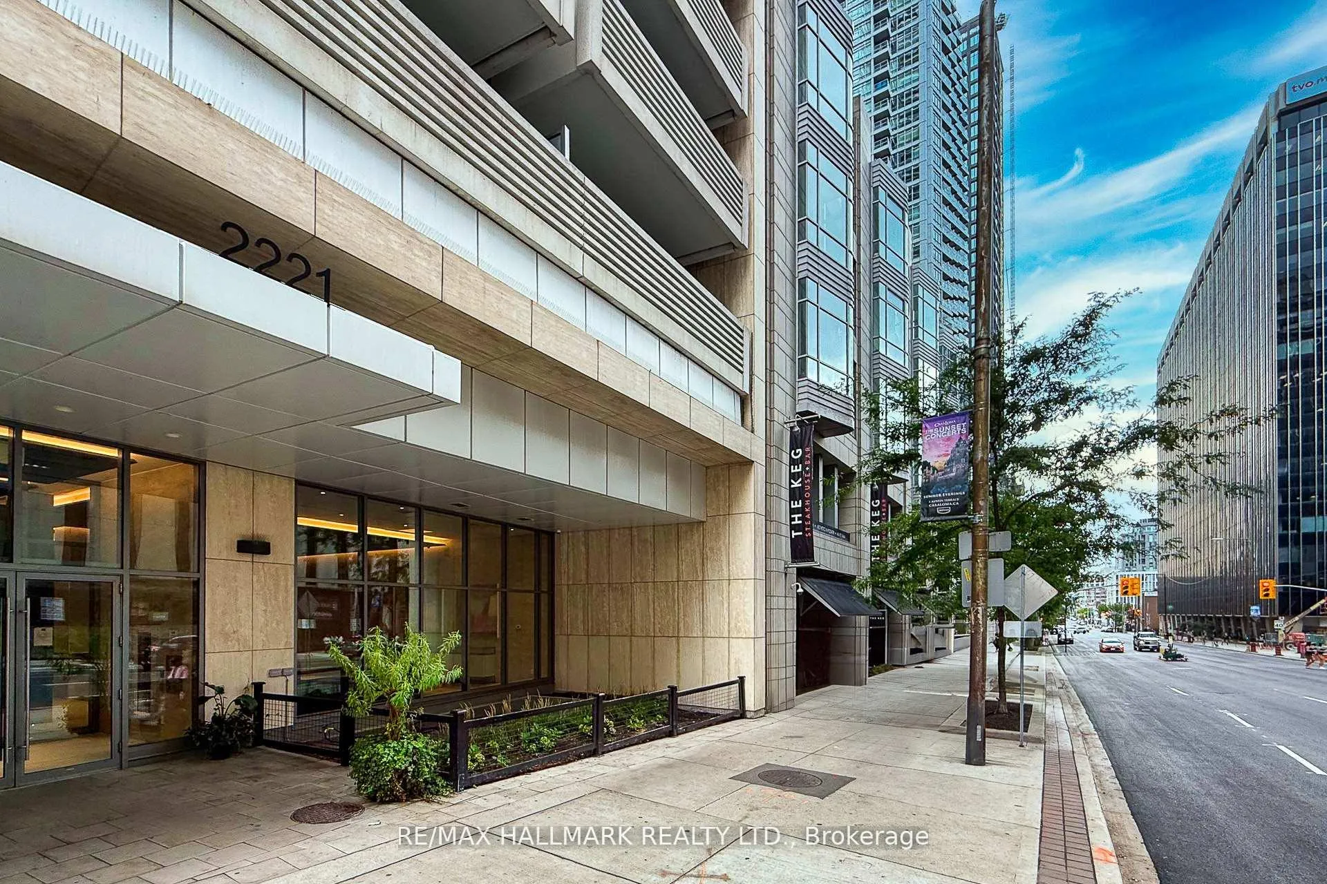 Photo 15 of Unit 2211, 2221 Yonge Street, Toronto, Mount Pleasant West — HOMEH