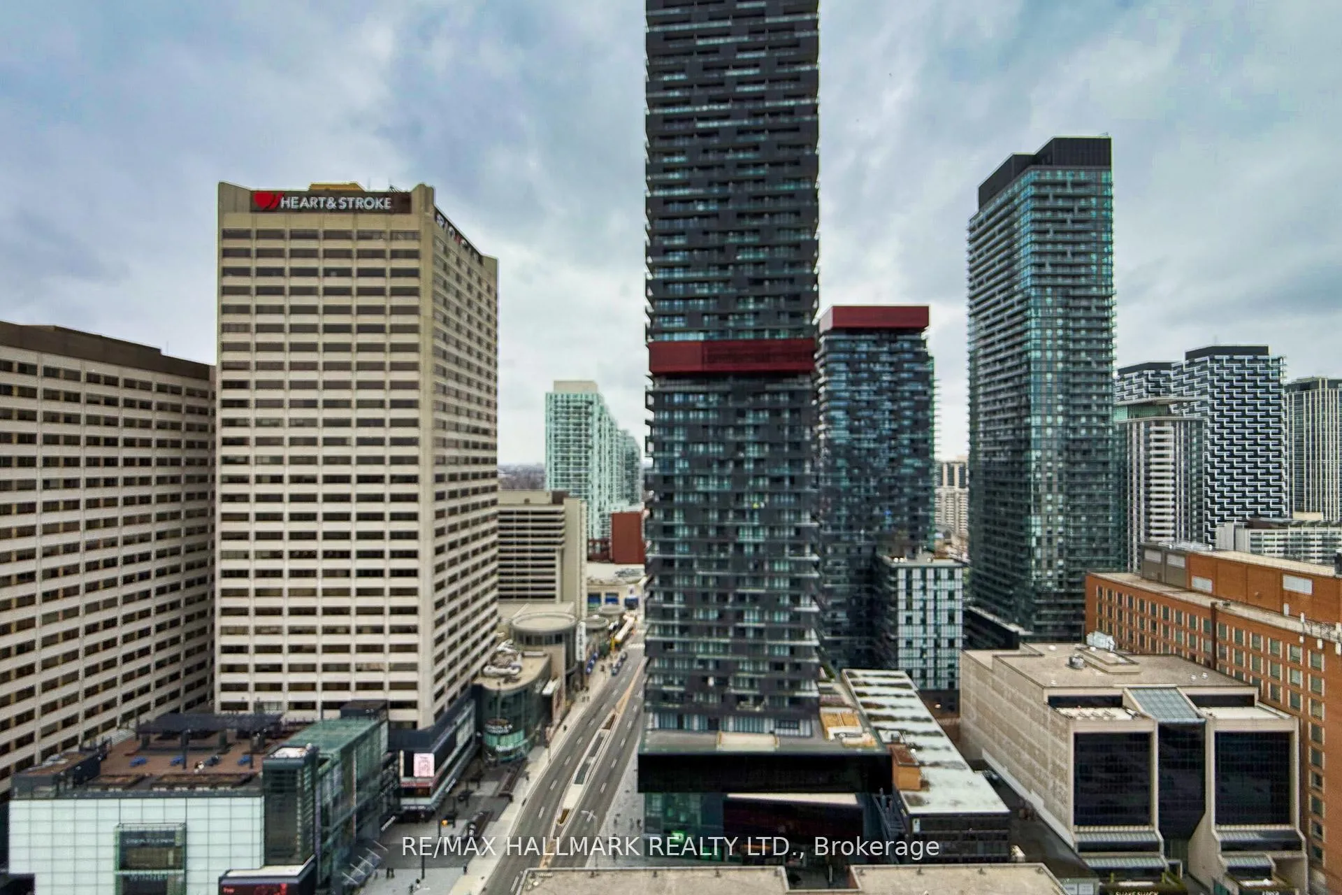 Photo 16 of Unit 2211, 2221 Yonge Street, Toronto, Mount Pleasant West — HOMEH