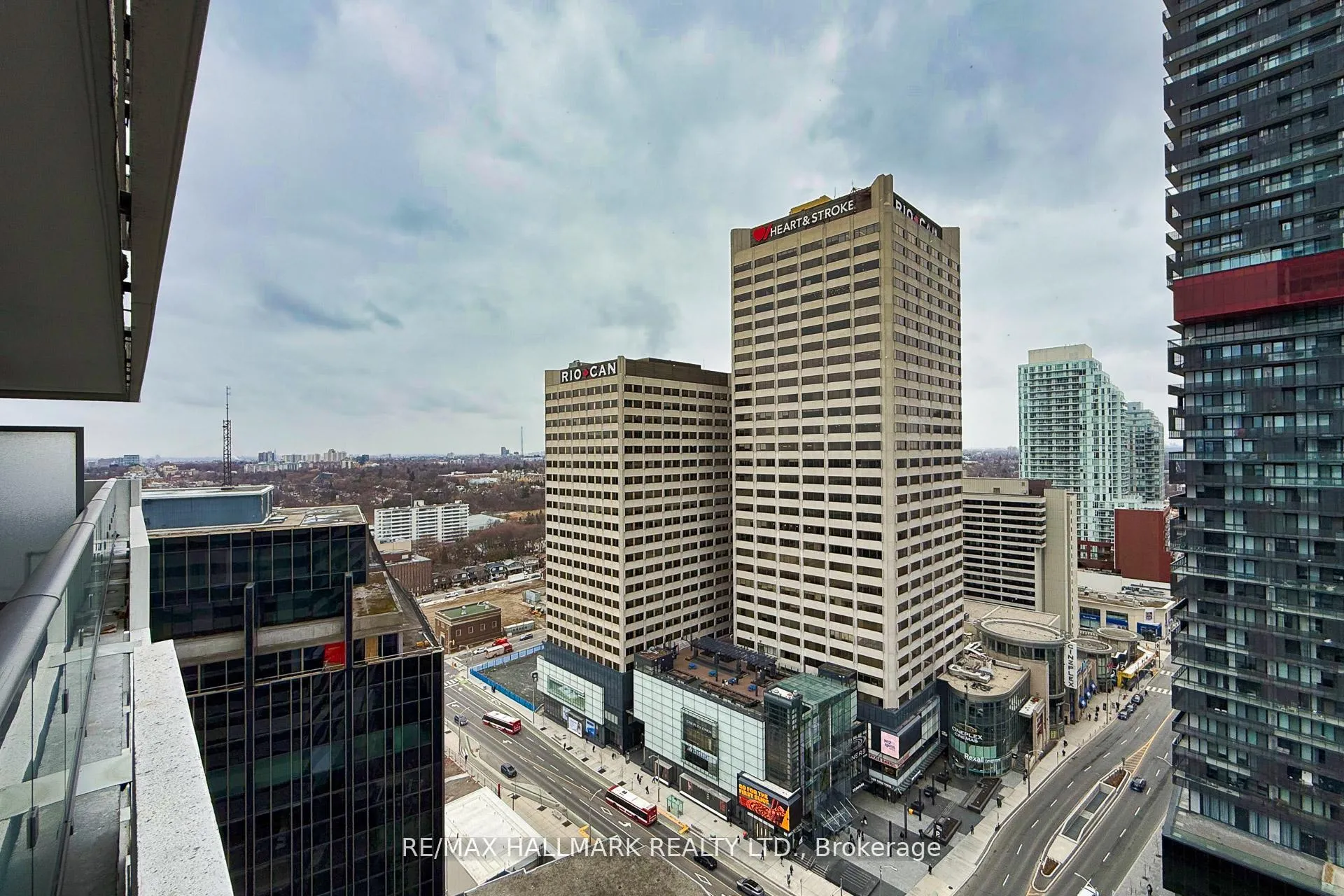 Photo 17 of Unit 2211, 2221 Yonge Street, Toronto, Mount Pleasant West — HOMEH