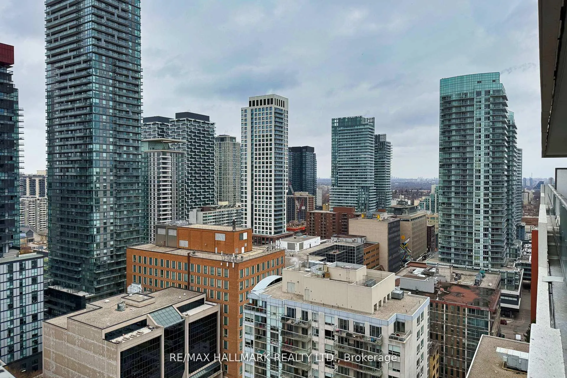 Photo 21 of Unit 2211, 2221 Yonge Street, Toronto, Mount Pleasant West — HOMEH