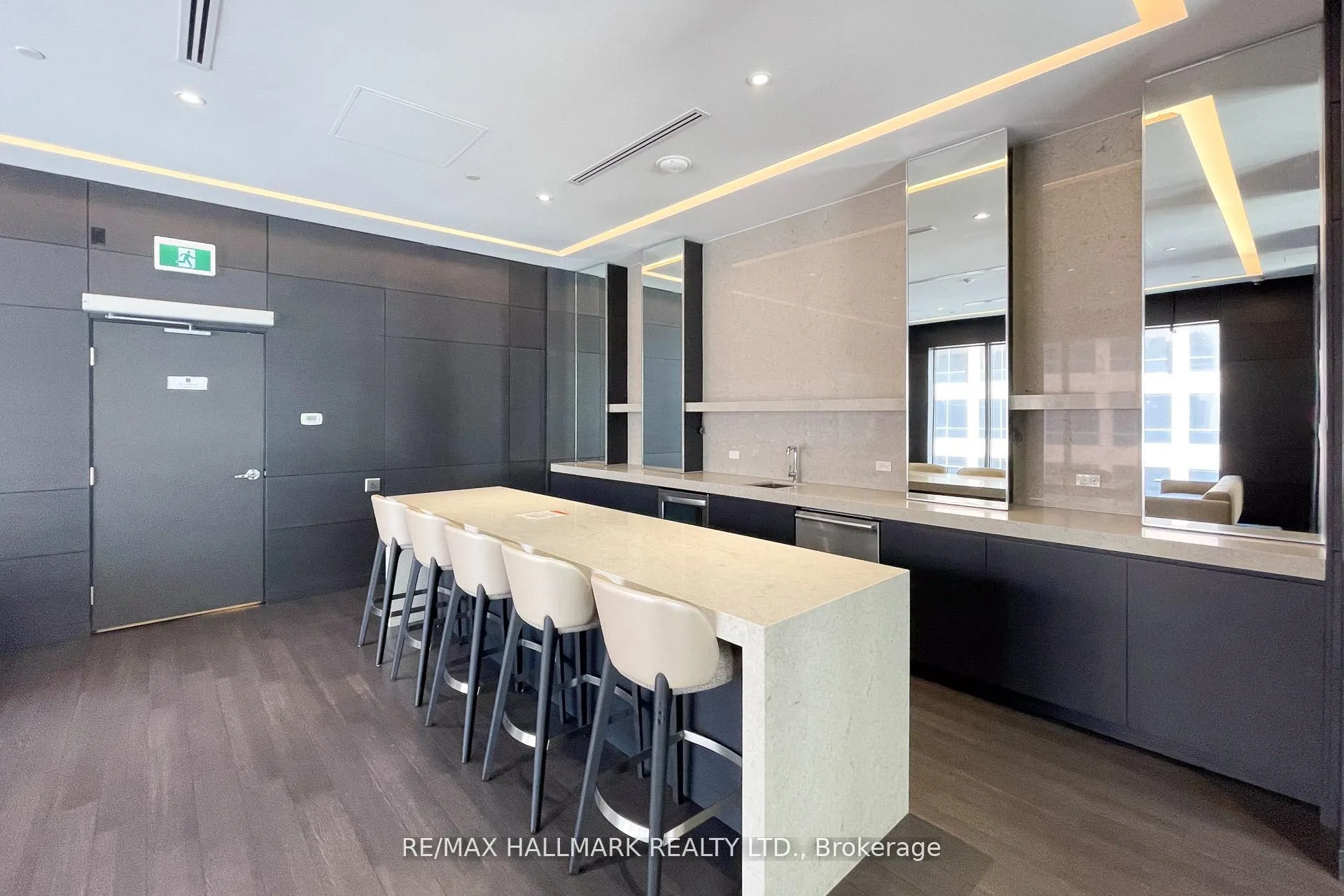 Photo 33 of Unit 2211, 2221 Yonge Street, Toronto, Mount Pleasant West — HOMEH