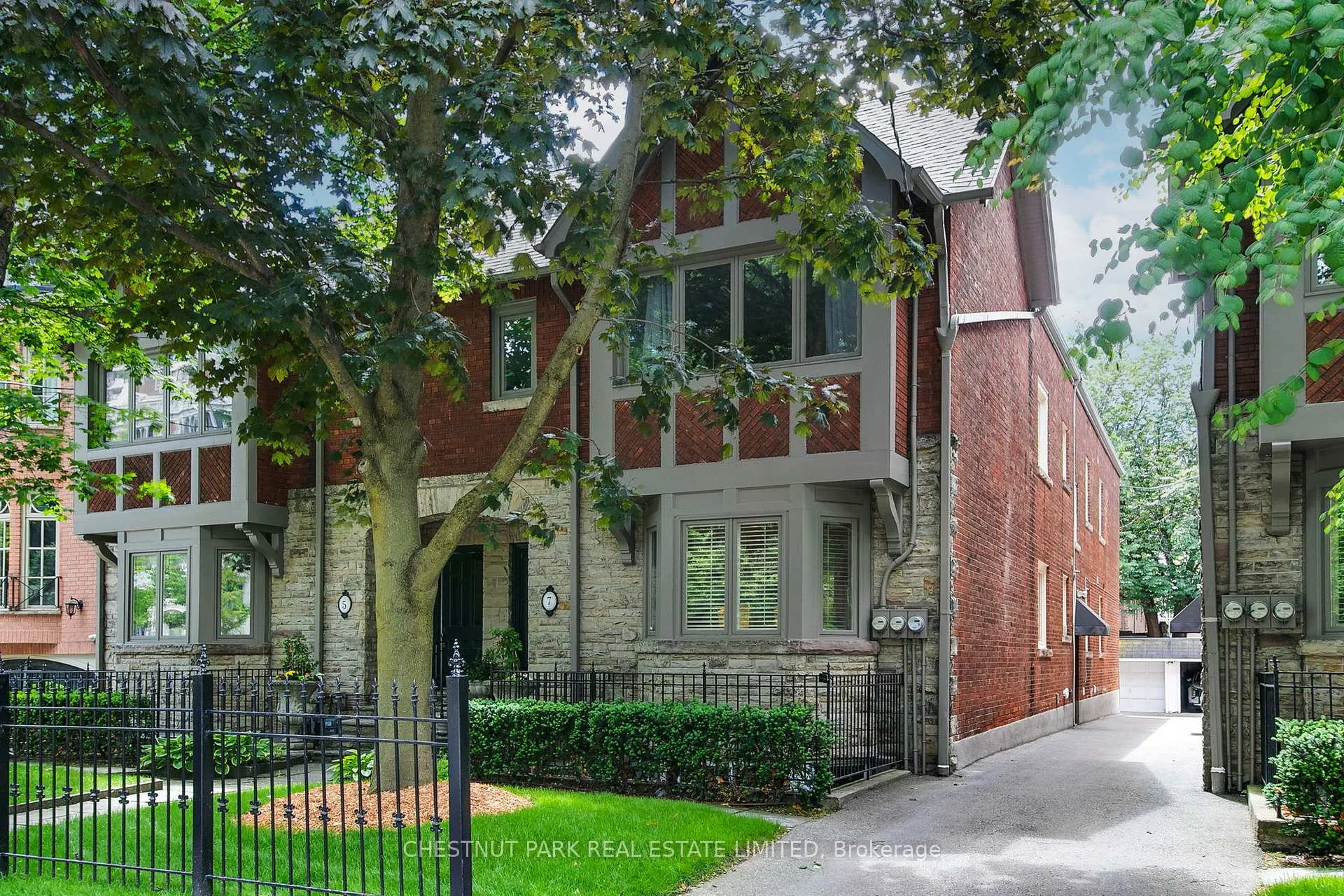 Photo 1 of 7B Clarendon Avenue, Toronto, Casa Loma — HOMEH