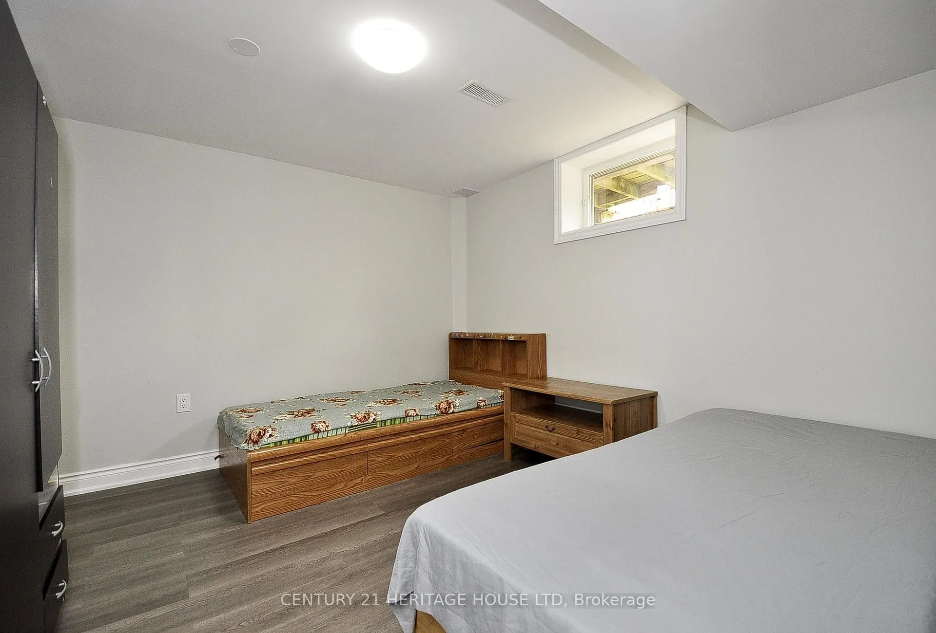Photo 28 of 33 Bankside Drive, Kitchener, Victoria Hills — HOMEH