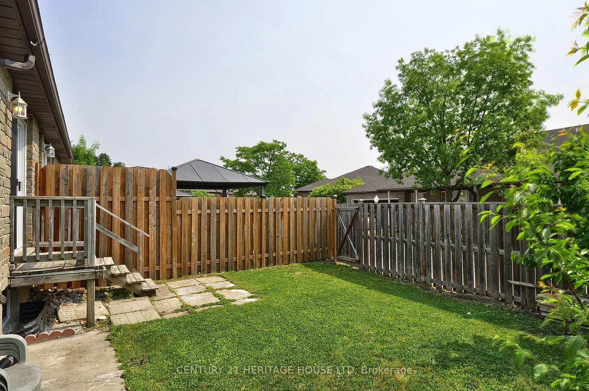 Photo 31 of 33 Bankside Drive, Kitchener, Victoria Hills — HOMEH