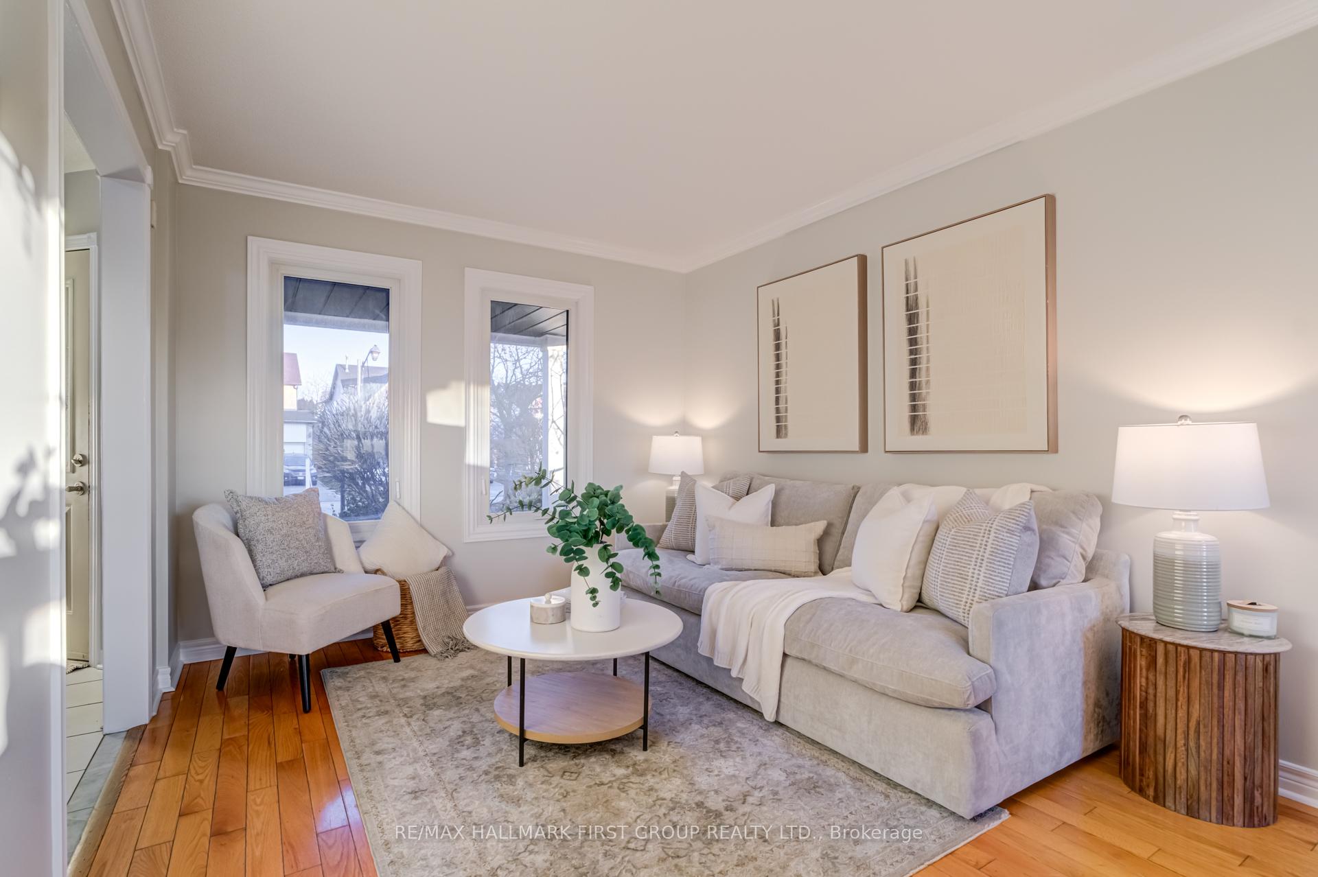 Photo 3 of 8 Coomer Crescent, Ajax, Central — HOMEH