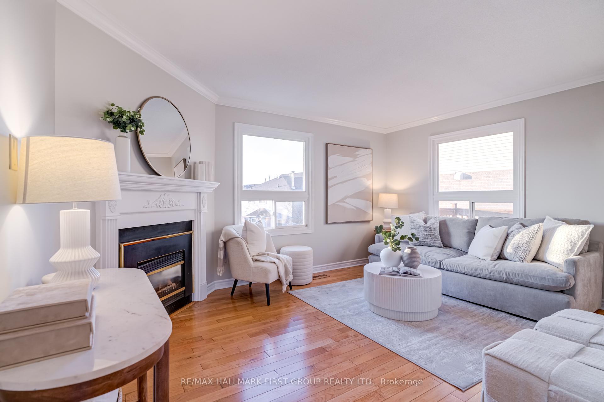 Photo 7 of 8 Coomer Crescent, Ajax, Central — HOMEH