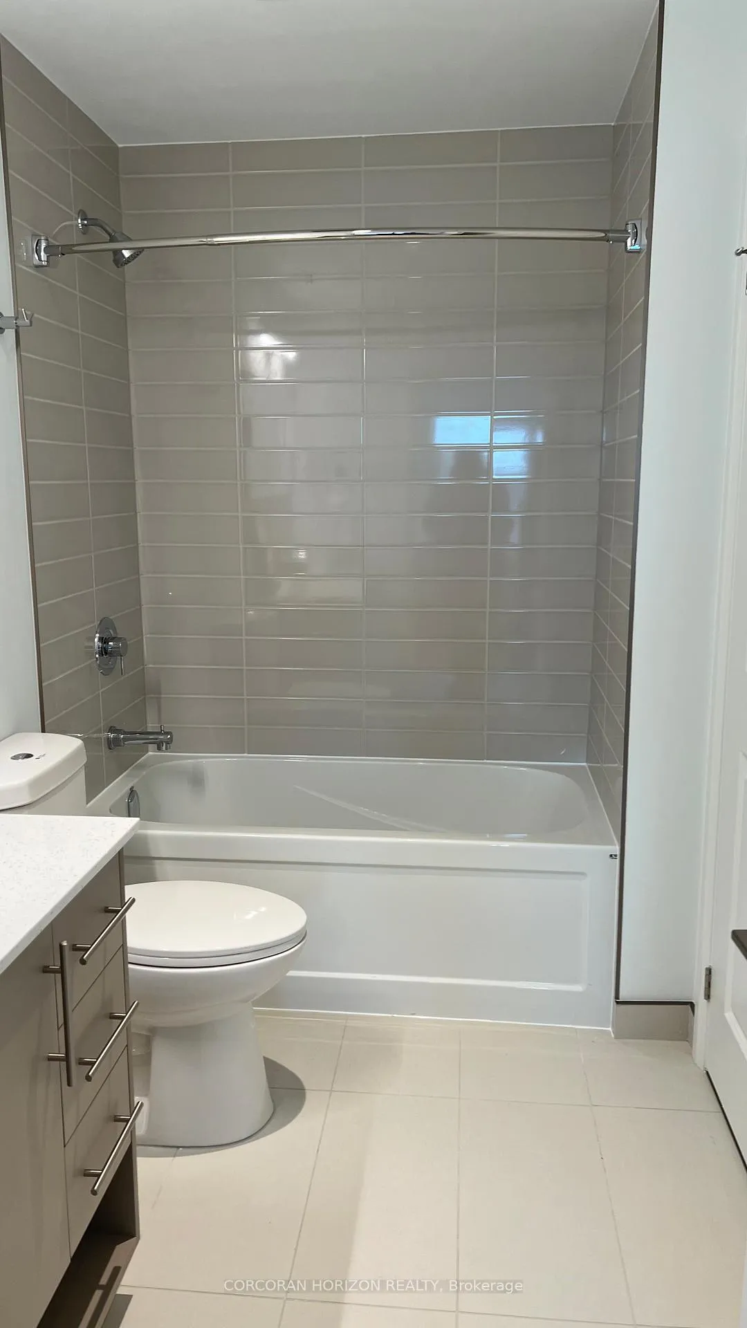 Photo 4 of Unit 413, 525 New Dundee Road, Kitchener, Doon South — HOMEH
