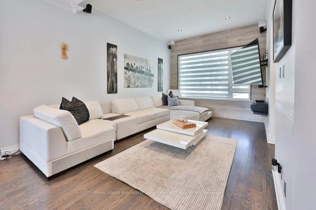 Photo 5 of 880 6th Street, Mississauga, Lakeview — HOMEH