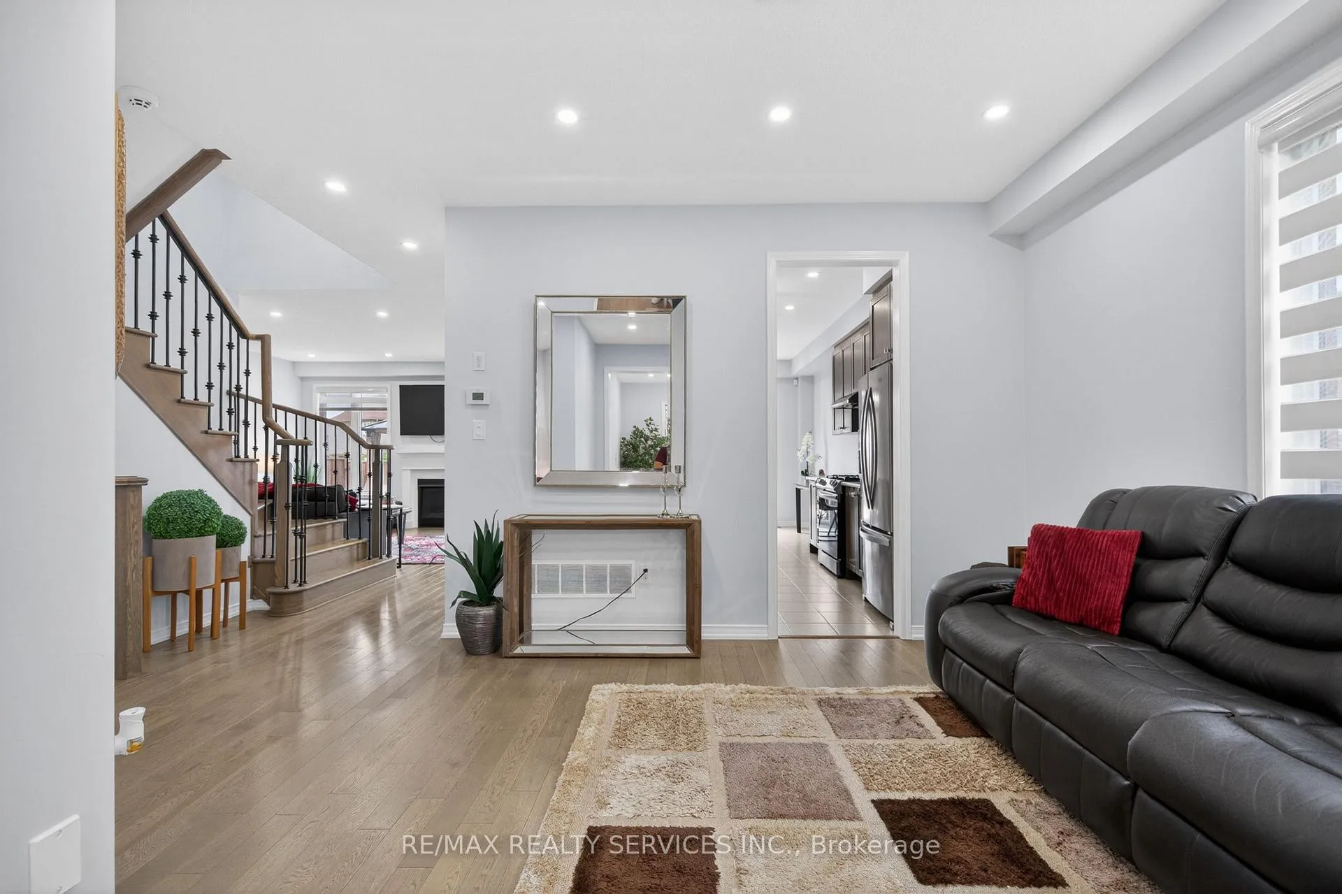 Photo 6 of 154 Munro Circle, Brantford, Empire South — HOMEH