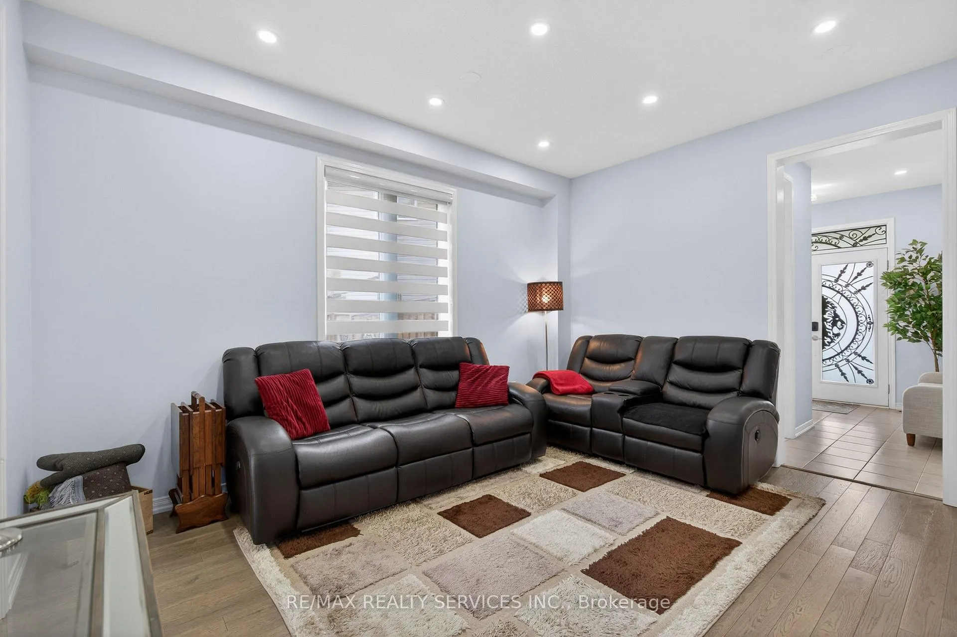 Photo 7 of 154 Munro Circle, Brantford, Empire South — HOMEH