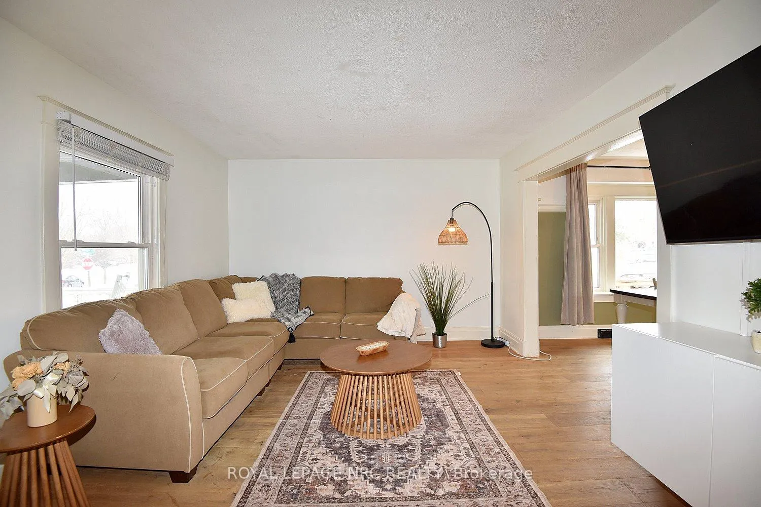 Photo 5 of 24 Fitzgerald Street, St. Catharines, Downtown — HOMEH