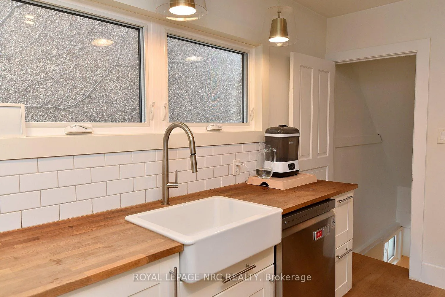 Photo 9 of 24 Fitzgerald Street, St. Catharines, Downtown — HOMEH