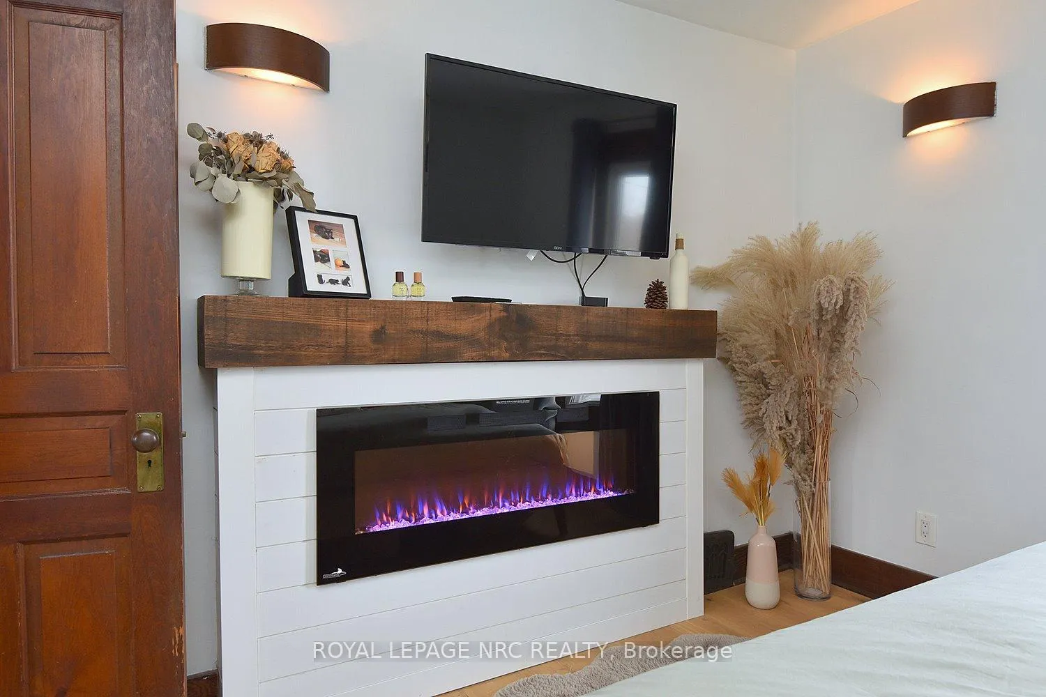 Photo 15 of 24 Fitzgerald Street, St. Catharines, Downtown — HOMEH